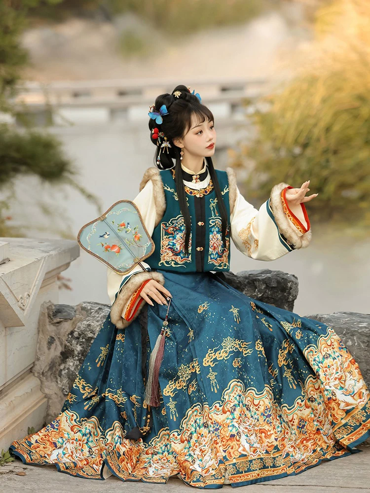 Ming Bijia Hanfu Winter Warm New Year Style 