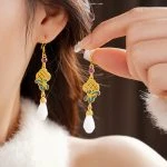 Niche Earrings Four Leaf Flower Ladies Elegant Jewellery