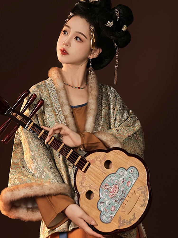 Winter Tang Dynasty Hanfu Beizi Ladies Qiyao Vintage Set