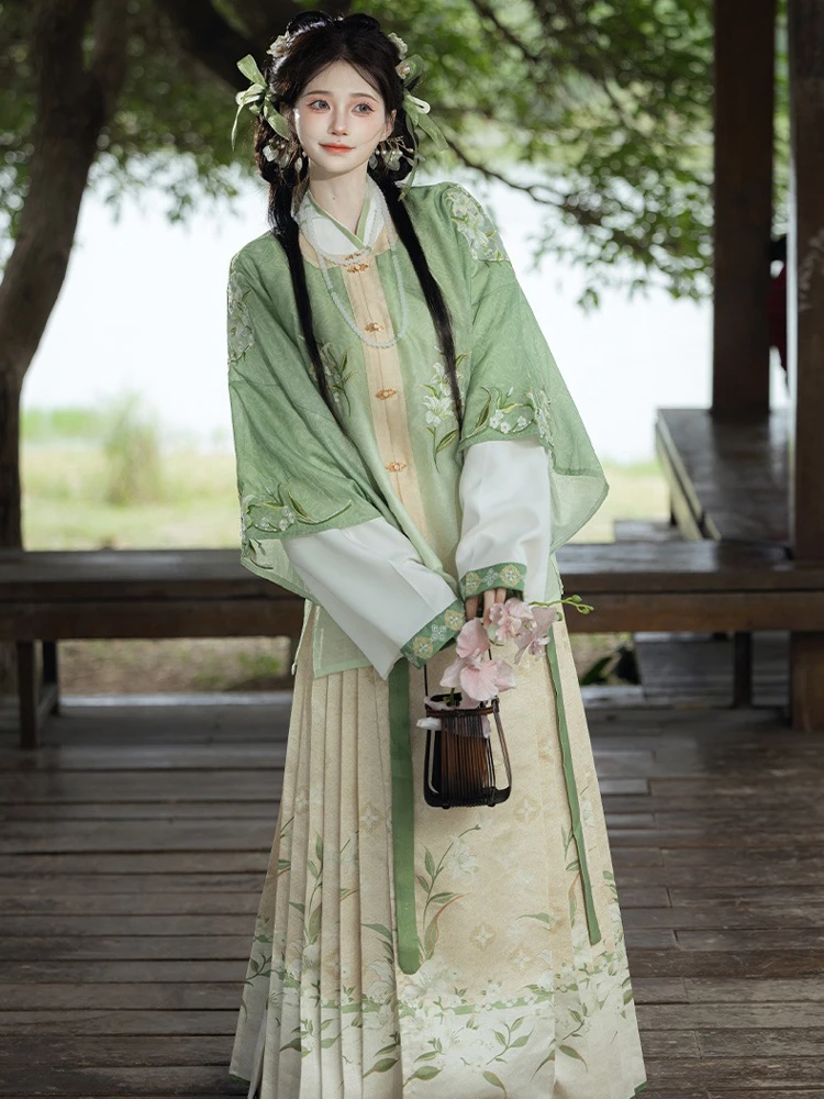 Green Style Ming Dynasty Women's Ma Mian Dress Spring Dresses