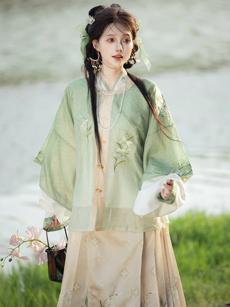 Green Style Ming Dynasty Women's Ma Mian Dress Spring Dresses