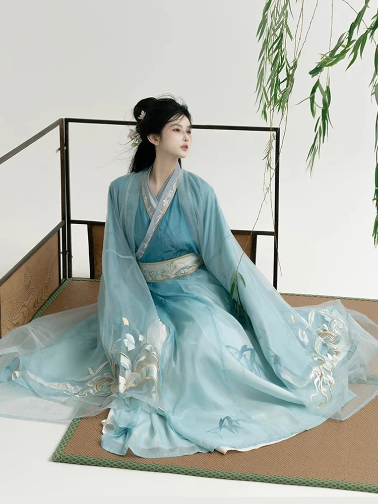 Spring Hanfu Embroidered Large Sleeve Zhiju Light Blue Style