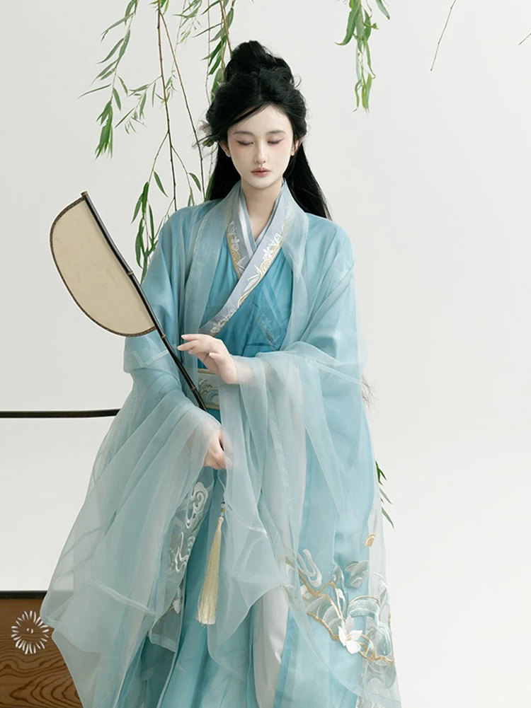 Spring Hanfu Embroidered Large Sleeve Zhiju Light Blue Style