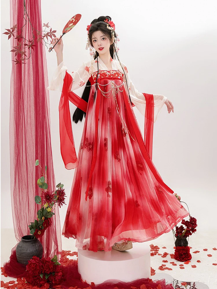 Tang Dynasty Qixiong Shanqun Women Summer Red Skirt