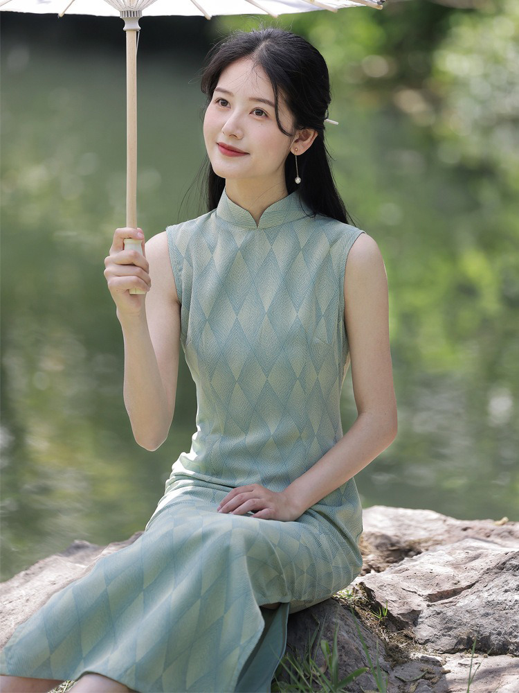 Summer Green Ladies Cheongsam Sleeveless Elegant Vintage Dresses
