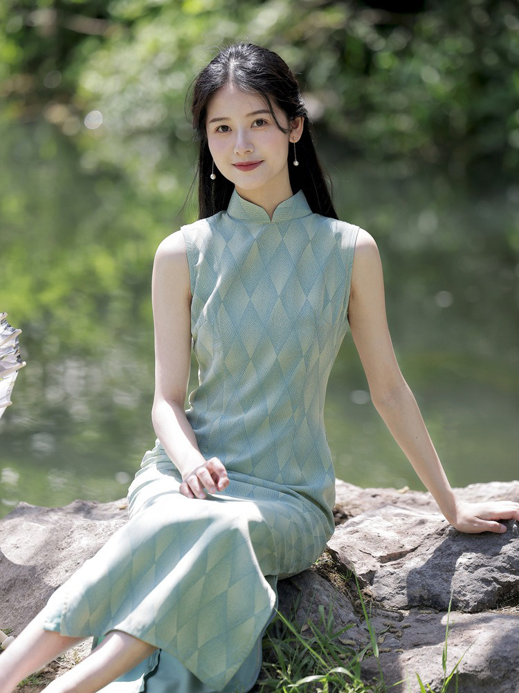 Summer Green Ladies Cheongsam Sleeveless Elegant Vintage Dresses