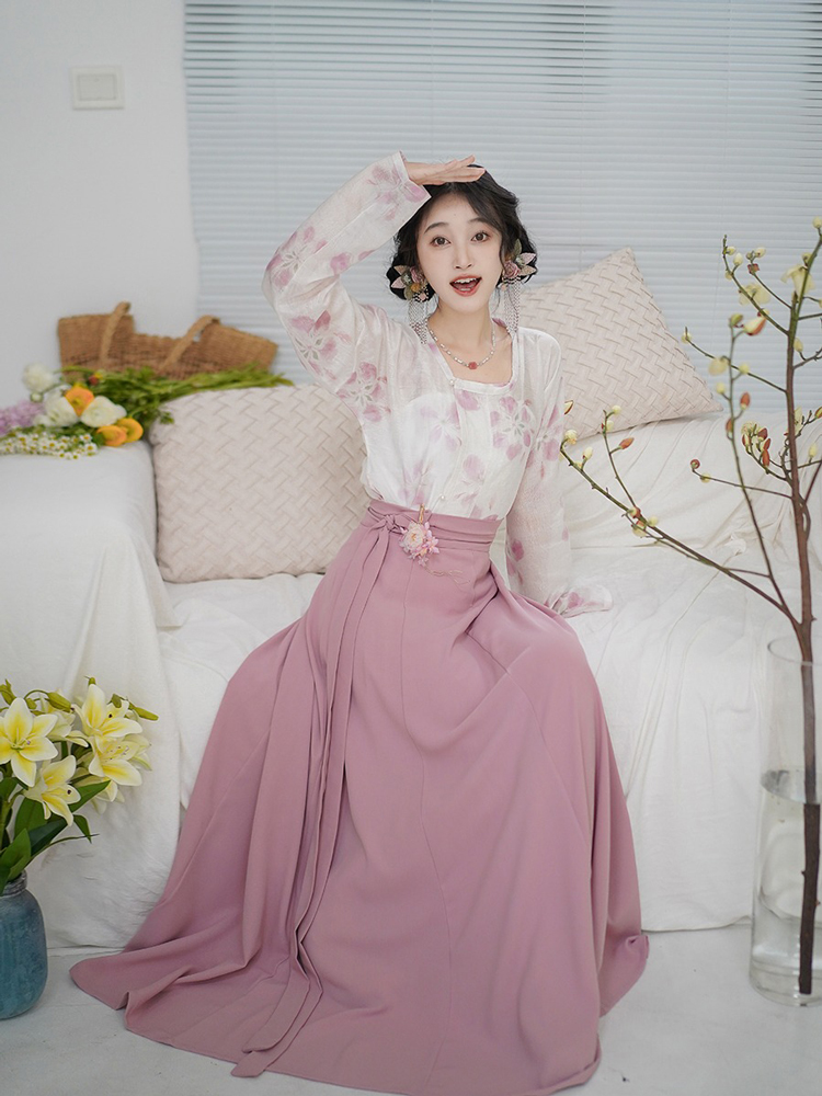 Summer Hanfu Ming Dynasty Style Women Shorts Set Round Neck Shirt