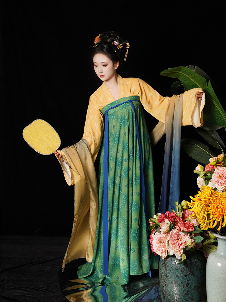 Tang Dynasty Traditional Hanfu Ladies Qixiong Shanqun Colorful Spring Dresses