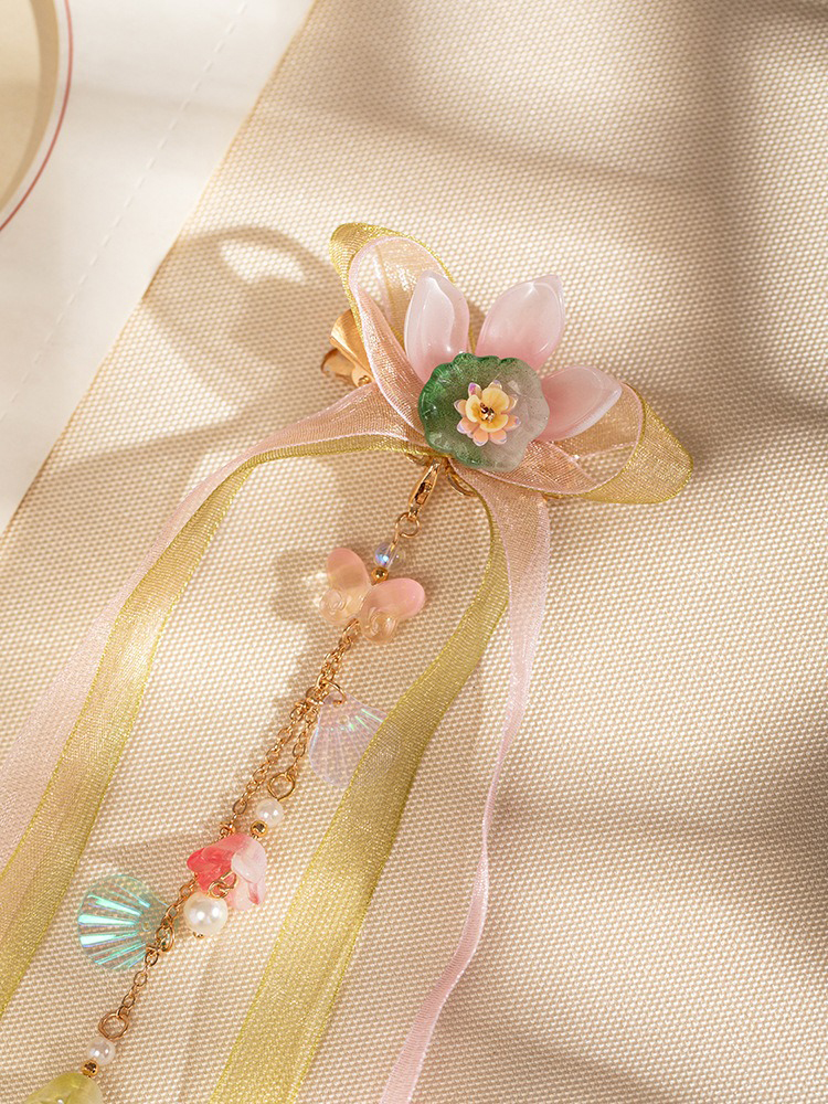 Lotus Ribbon 5