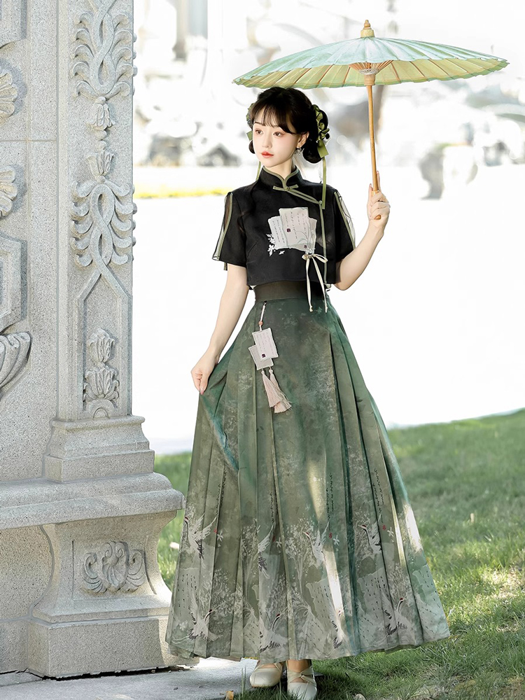 Fashionable Women Hanfu Black Style Mamian Skirt Summer Fashion