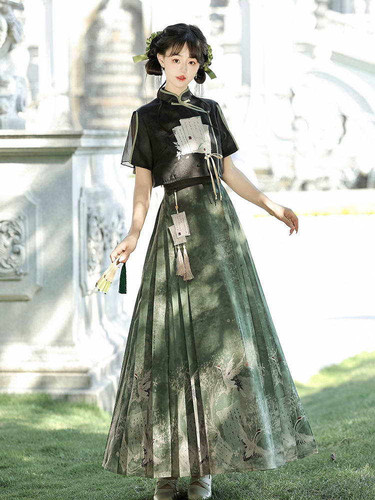 Fashionable Women Hanfu Black Style Mamian Skirt Summer Fashion