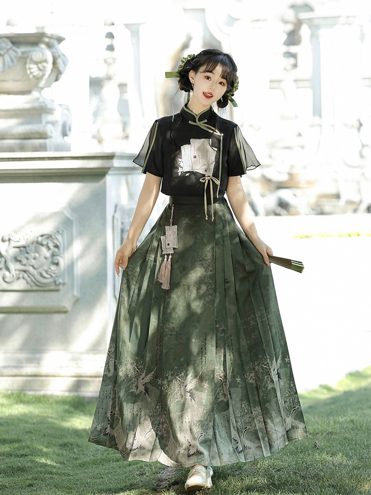 Fashionable Women Hanfu Black Style Mamian Skirt Summer Fashion