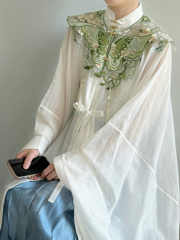 Hanfu Accessories Cloud Shoulder Green Butterfly Tassel For Ming Dynasty Hanfu