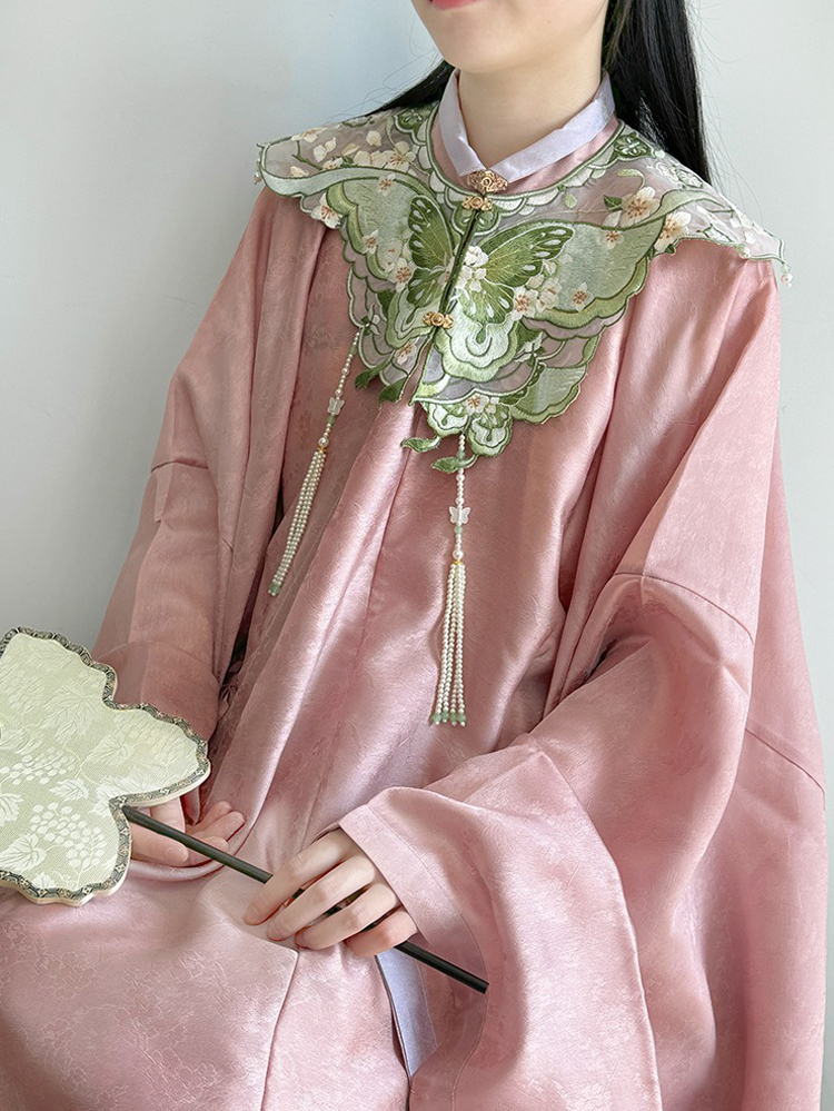 Hanfu Accessories Cloud Shoulder Green Butterfly Tassel For Ming Dynasty Hanfu