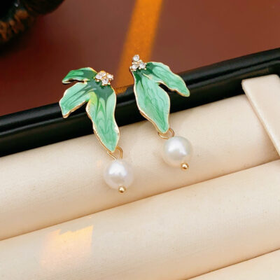 Female Niche Earrings Green Leaf Pearls Unique Ear Jewelry
