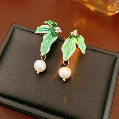 Female Niche Earrings Green Leaf Pearls Unique Ear Jewelry