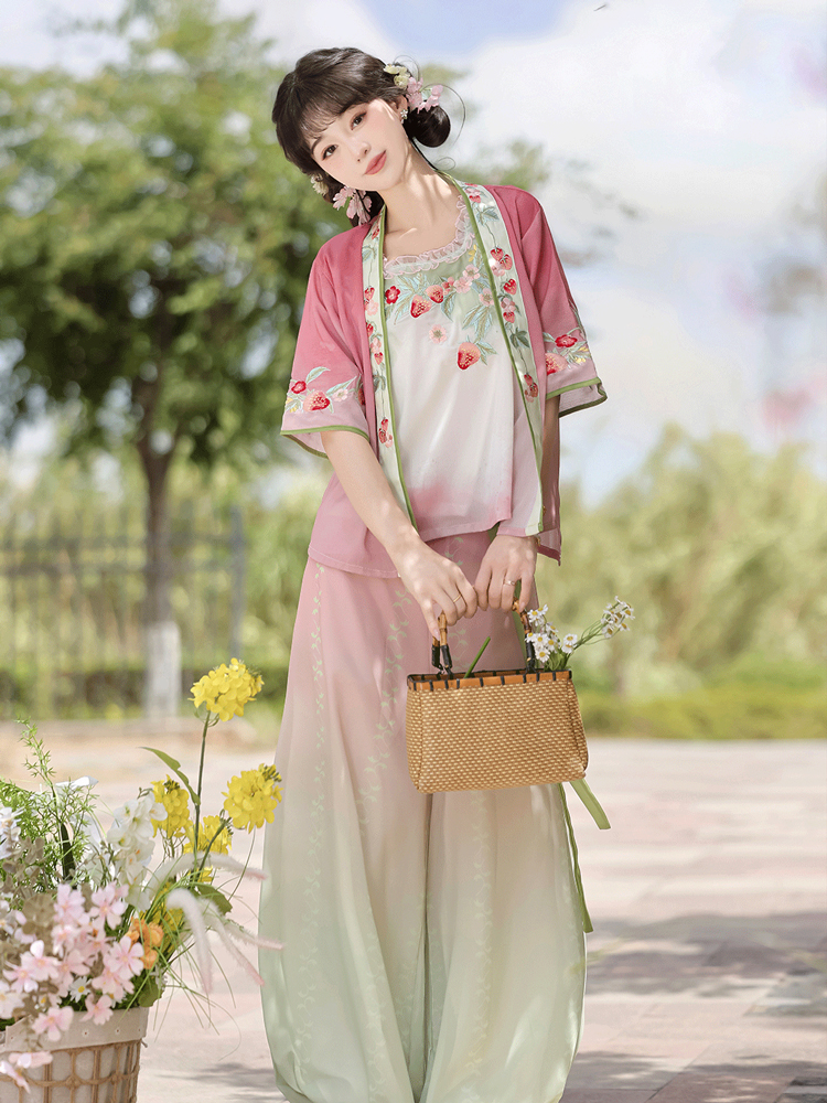 Song Dynasty Cute Style Pink Hanfu for Women