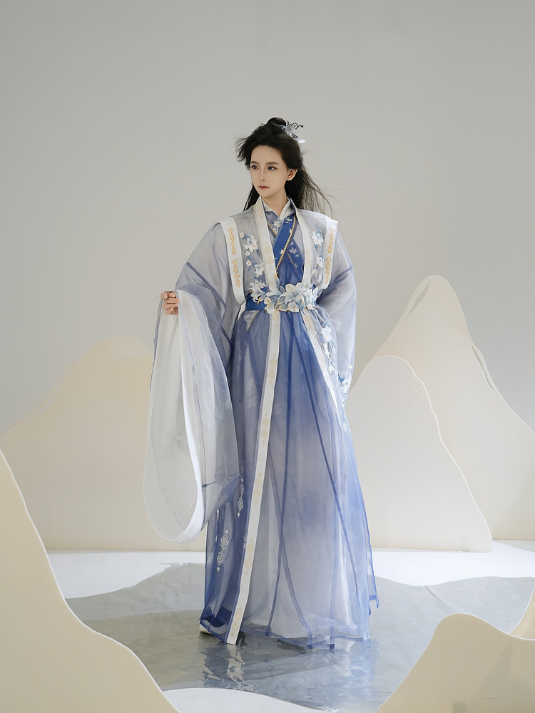 Couple Style Wuxia Inspired Zhiju Blue Handsome Set