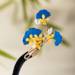 Hanfu Wooden Hairpin Ginkgo Leaf Design Simple Velvet Fabric Hair Accessory
