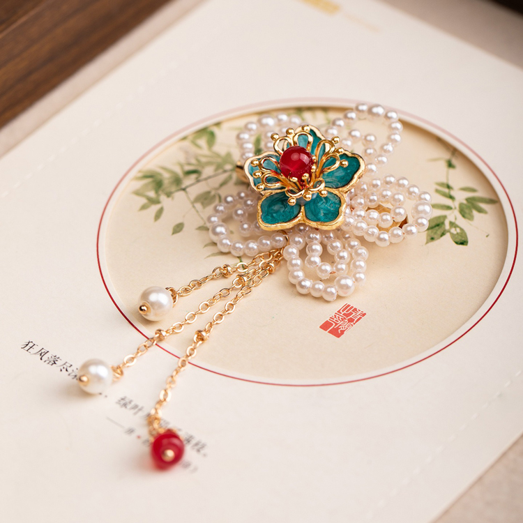 Women Cheongsam Accessories Niche Brooch with Floral Design