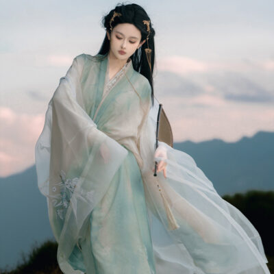Wuxia-Style Zhiju Long-Sleeved Ethereal Women's Autumn Hanfu Set