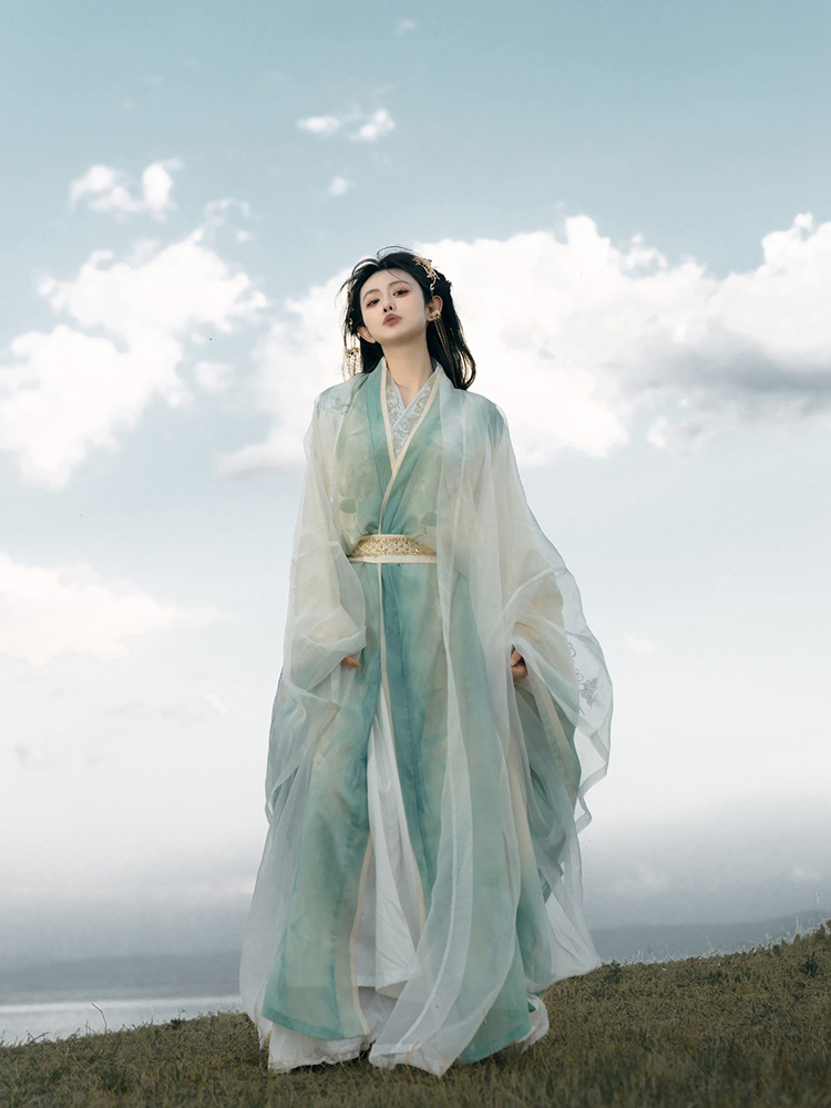 Wuxia-Style Zhiju Long-Sleeved Ethereal Women's Autumn Hanfu Set