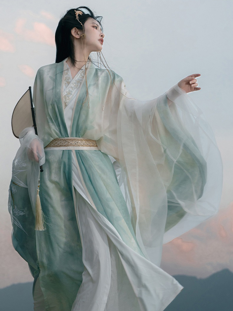 Wuxia-Style Zhiju Long-Sleeved Ethereal Women's Autumn Hanfu Set