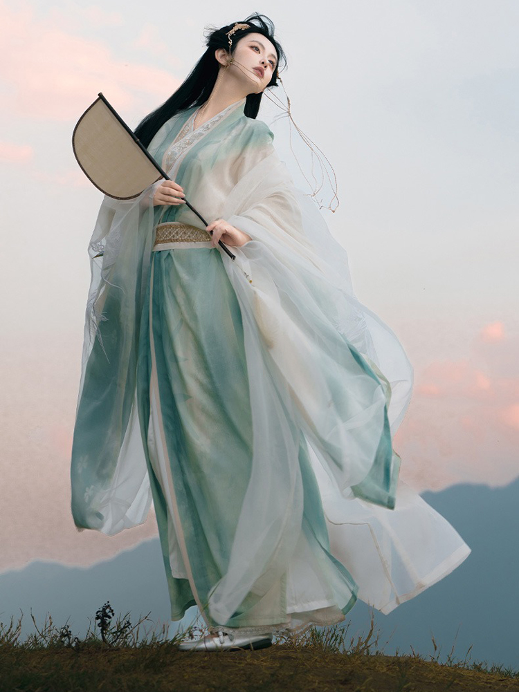 Wuxia-Style Zhiju Long-Sleeved Ethereal Women's Autumn Hanfu Set