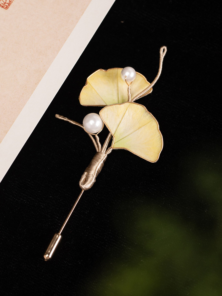 Hanfu Ginkgo Leaf Brooch Art Deco-Inspired Pin for Cheongsam Accessories
