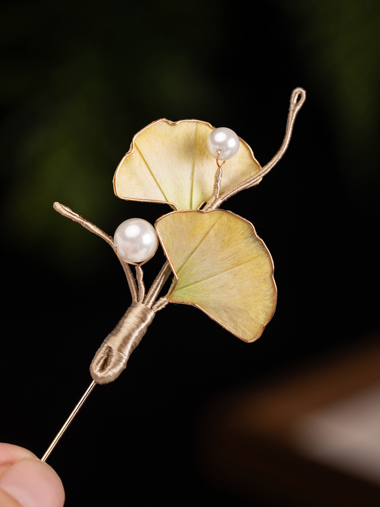 Hanfu Ginkgo Leaf Brooch Art Deco-Inspired Pin for Cheongsam Accessories