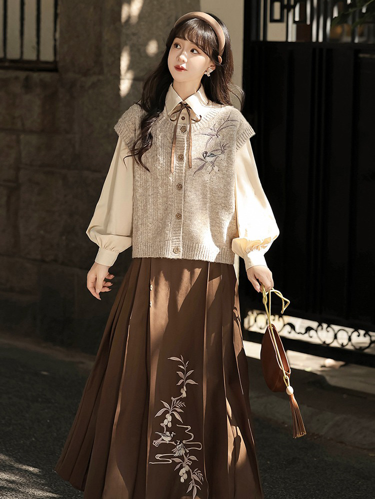 Winter Daily Hanfu Ming Dynasty Set with Maian Skirt