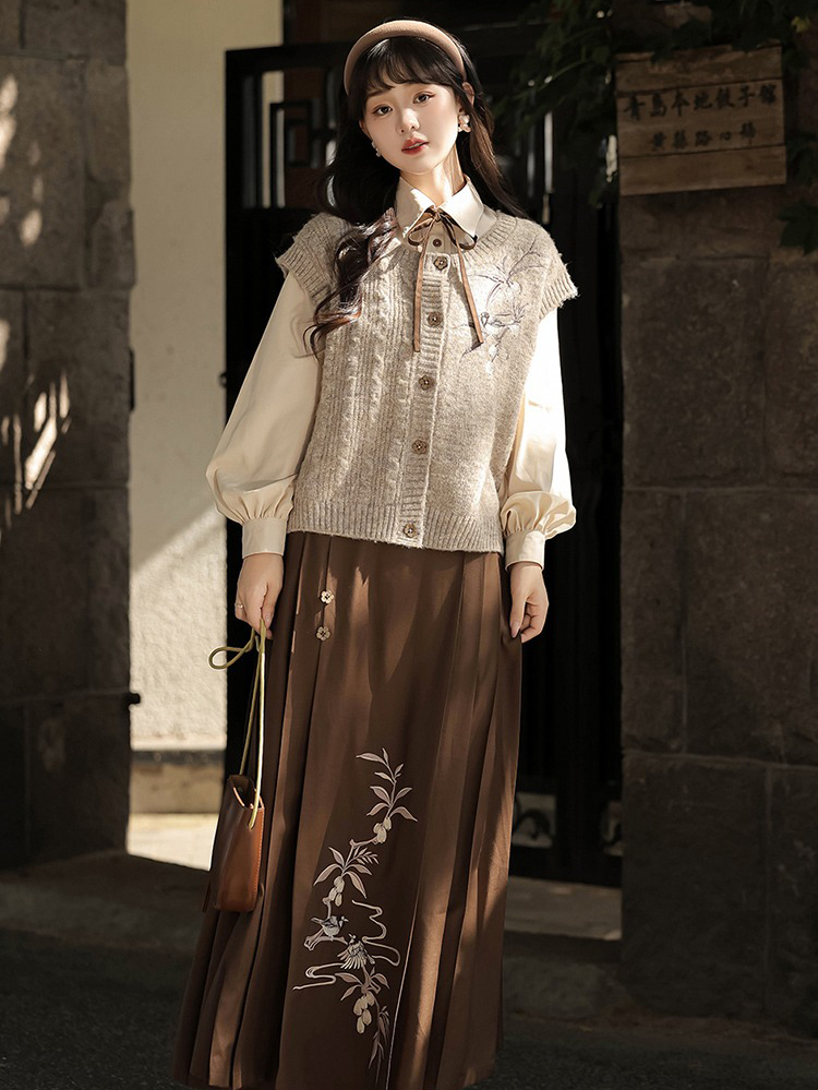 Winter Daily Hanfu Ming Dynasty Set with Maian Skirt