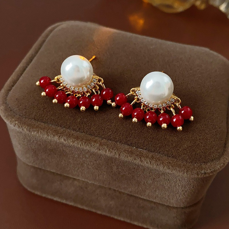 Women Pearl Earrings Vintage Niche Tassel Ear Accessories