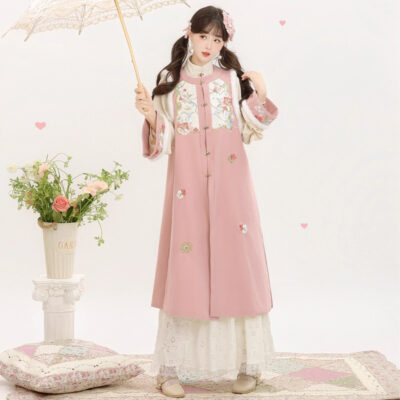 Women Winter Hanfu Long-Length Ming Dynasty-Style Hanfu in Pink Bijia