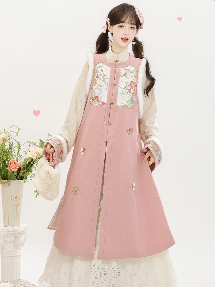 Women Winter Hanfu Long-Length Ming Dynasty-Style Hanfu in Pink Bijia