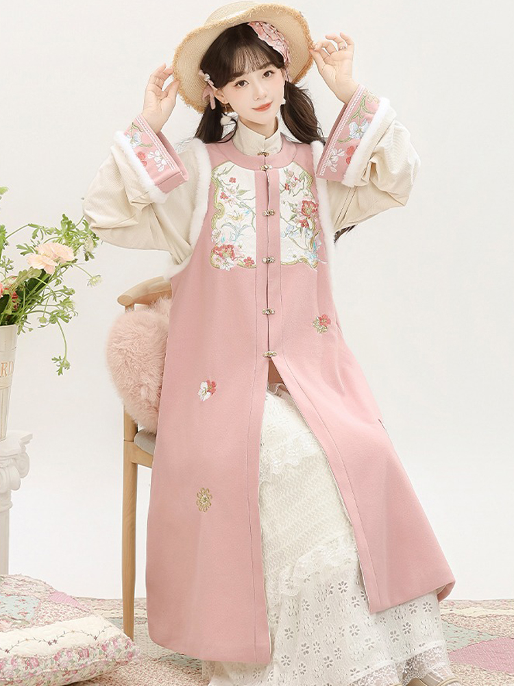 Women Winter Hanfu Long-Length Ming Dynasty-Style Hanfu in Pink Bijia