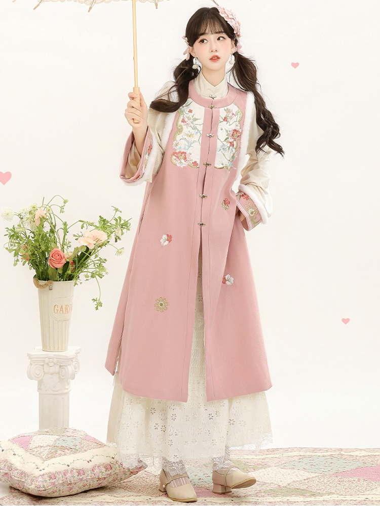 Women Winter Hanfu Long-Length Ming Dynasty-Style Hanfu in Pink Bijia
