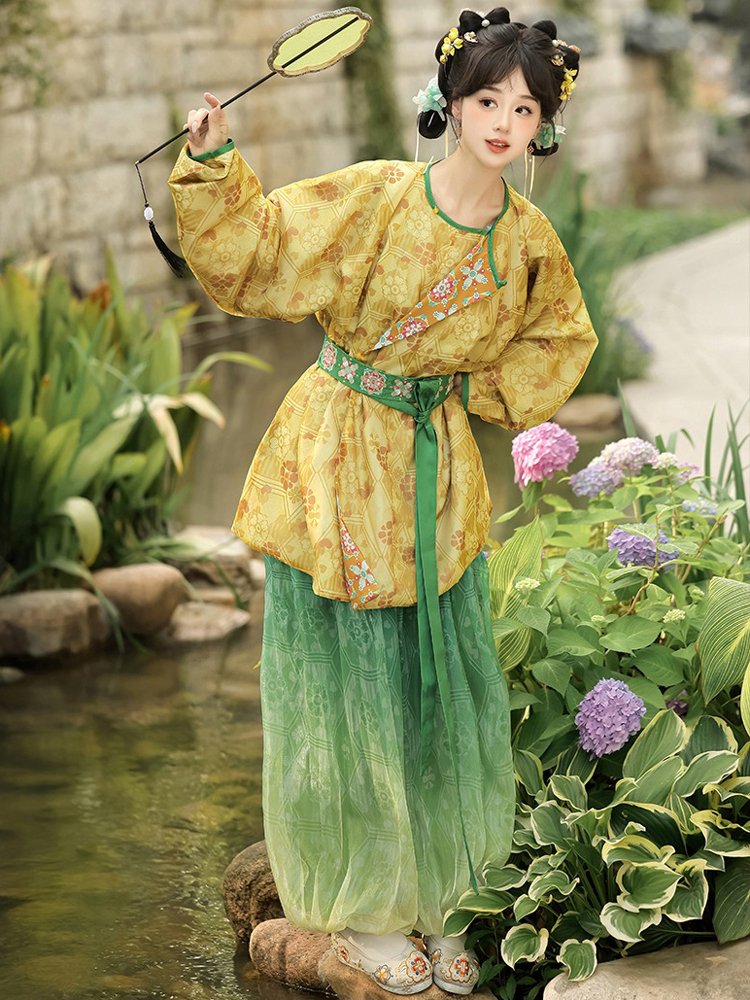 Autumn Tang Dynasty Women Hanfu Round Neck Robe Cute Yellow Daily Set
