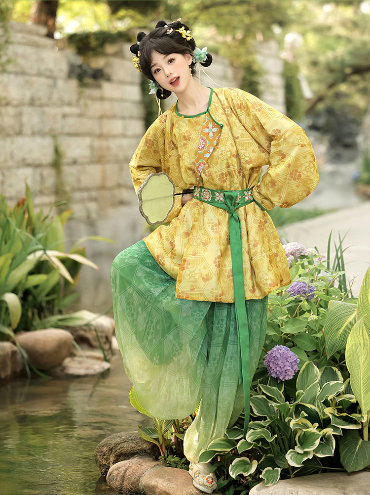 Autumn Tang Dynasty Women Hanfu Round Neck Robe Cute Yellow Daily Set