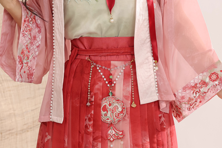 Song Dynasty Women Hanfu Autumn Swallow Ethereal Skirt Set 