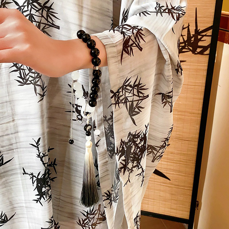 Traditional Jewelry Black-and-White Tassel Women's Vintage Bracelet