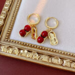 Women Niche Peanut-Shaped Pleated Earrings Retro Fashion Red Bean Ear Accessories