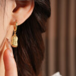 Women Niche Peanut-Shaped Pleated Earrings Retro Fashion Red Bean Ear Accessories