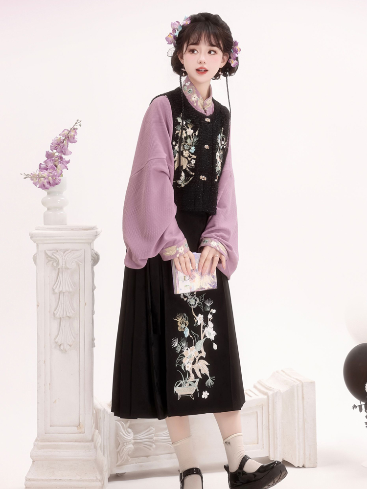 Women Winter Hanfu Purple Daily Set with Mamian Skirt