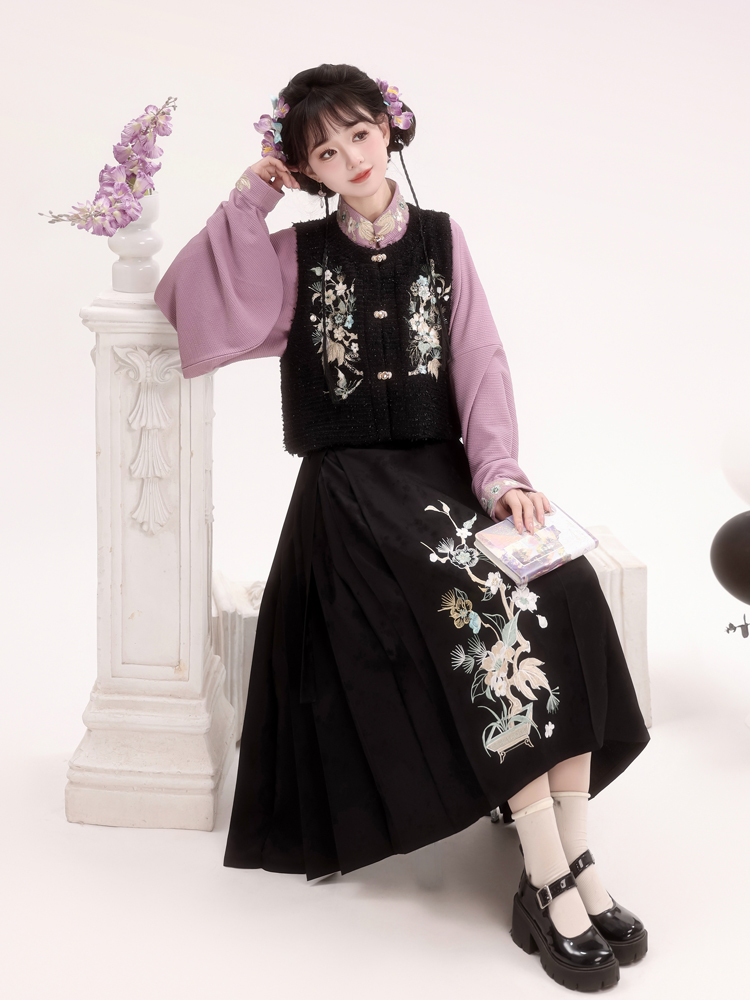 Women Winter Hanfu Purple Daily Set with Mamian Skirt