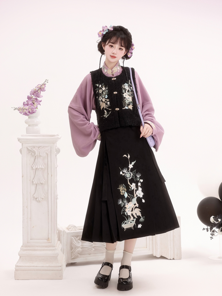 Women Winter Hanfu Purple Daily Set with Mamian Skirt