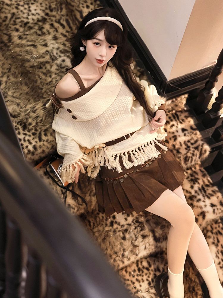 Autumn Women Fashionable Han Elements Cape Skirt Set