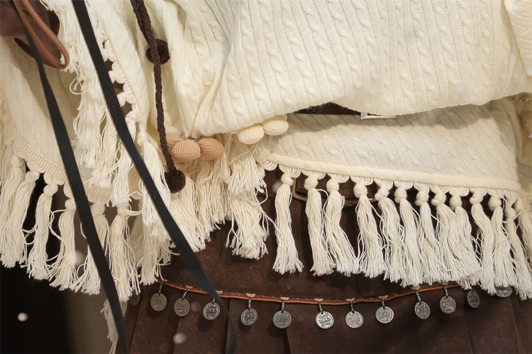 Autumn Women Fashionable Han Elements Cape Skirt Set