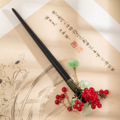 Classic Wooden Hairpin for Hanfu Minimalist Berry Inspired Spring Festival Hair Ornament