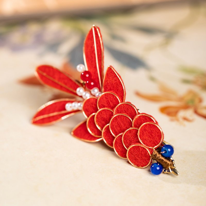 Koi-Fish-Hair-Clip-Red-Velvet-Everyday-Hanfu-Accessory-Retro-Hairpiece-1 Koi Fish Hair Clip Red Velvet Everyday Hanfu Accessory Retro Hairpiece